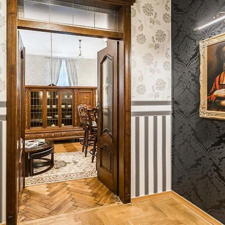 Exclusive Royal Apartments Краков Экстерьер фото