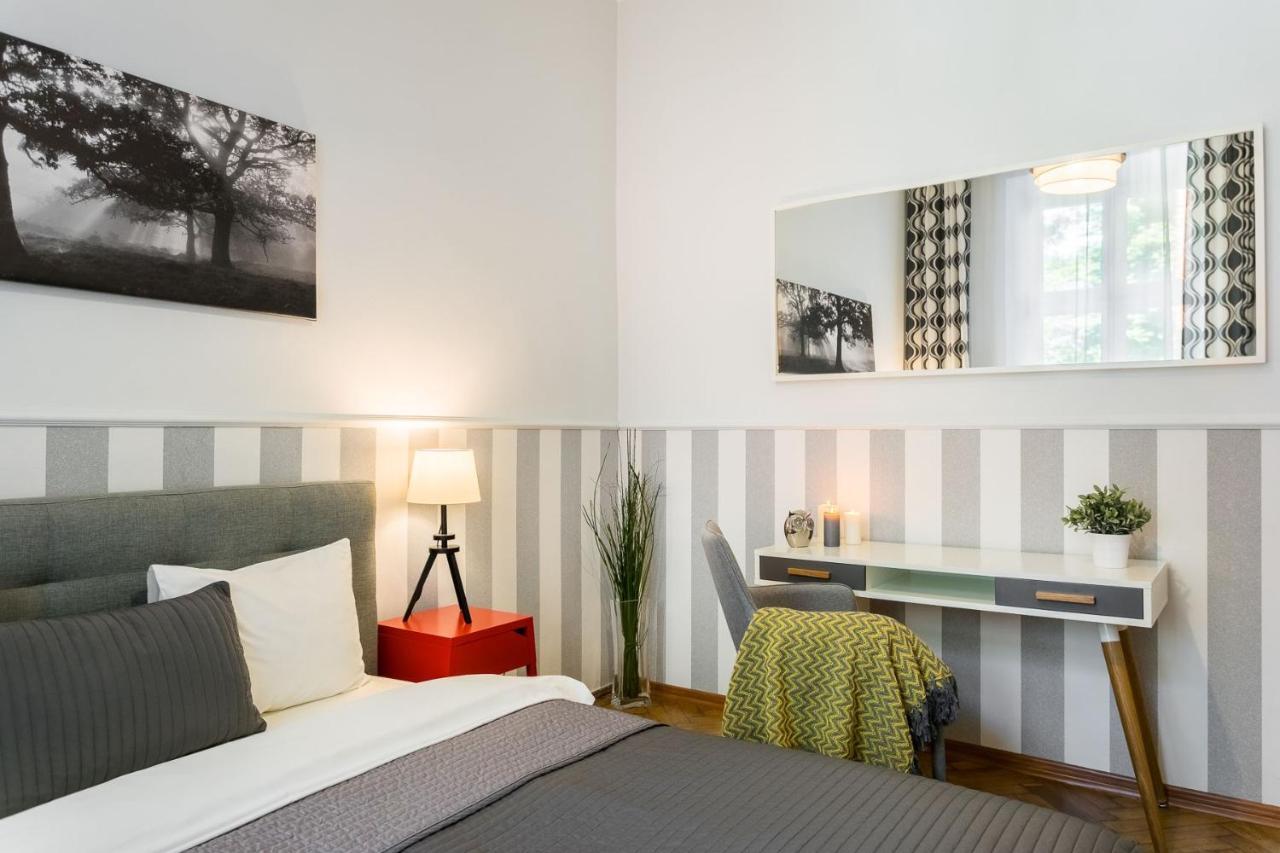 Exclusive Royal Apartments Краков Экстерьер фото